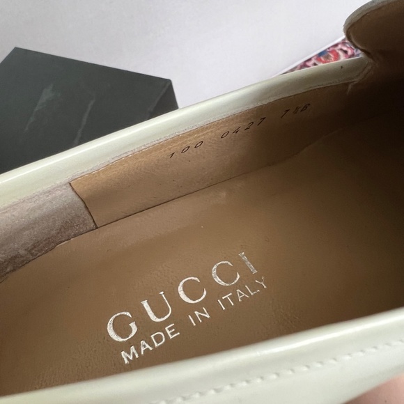 Gucci white leather loafers with silver accent - Picture 5 of 6